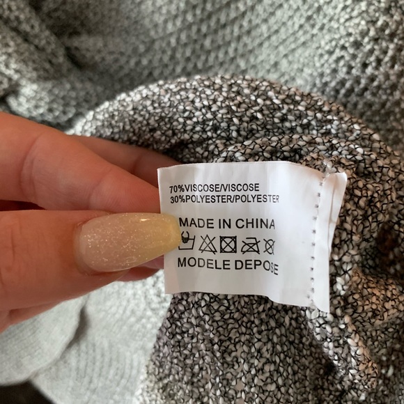 Beautiful Knit Top from Simons - Picture 4 of 5